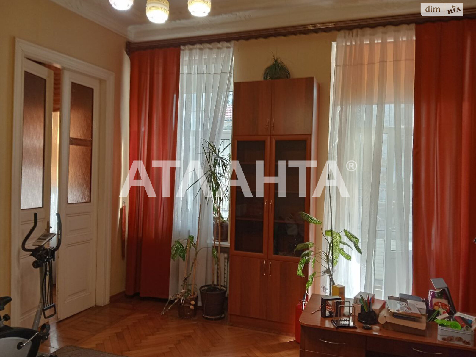 Продаж чотирикімнатної квартири в Одесі, на вул. Новосельського, район Приморський фото 1 Продаж чотирикімнатної квартири в Одесі, на вул. Новосельського, район Приморський фото 1