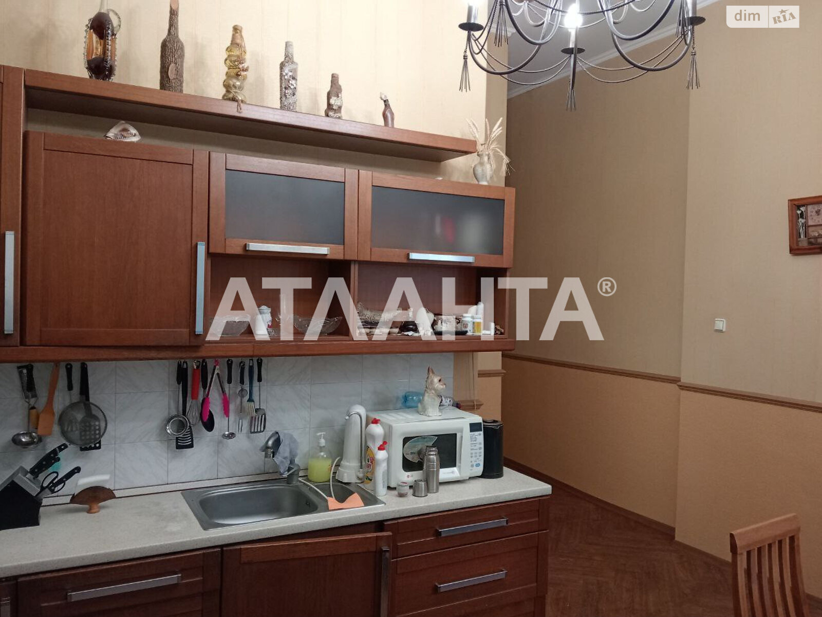 Продаж чотирикімнатної квартири в Одесі, на вул. Новосельського, район Приморський фото 1 Продаж чотирикімнатної квартири в Одесі, на вул. Новосельського, район Приморський фото 1