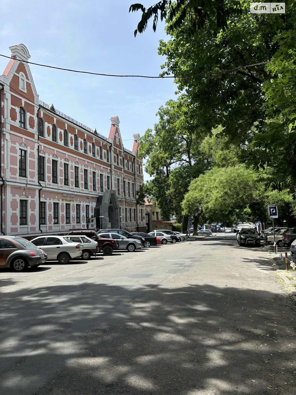 Продажа трехкомнатной квартиры в Одессе, на ул. Пантелеймоновская 4, район Приморский фото 1 Продажа трехкомнатной квартиры в Одессе, на ул. Пантелеймоновская 4, район Приморский фото 1