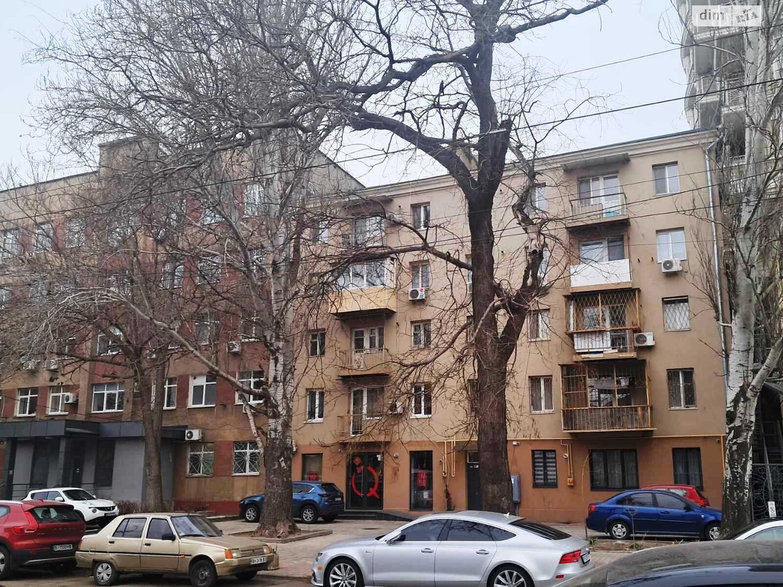 Продажа трехкомнатной квартиры в Одессе, на ул. Пантелеймоновская, район Приморский фото 1 Продажа трехкомнатной квартиры в Одессе, на ул. Пантелеймоновская, район Приморский фото 1