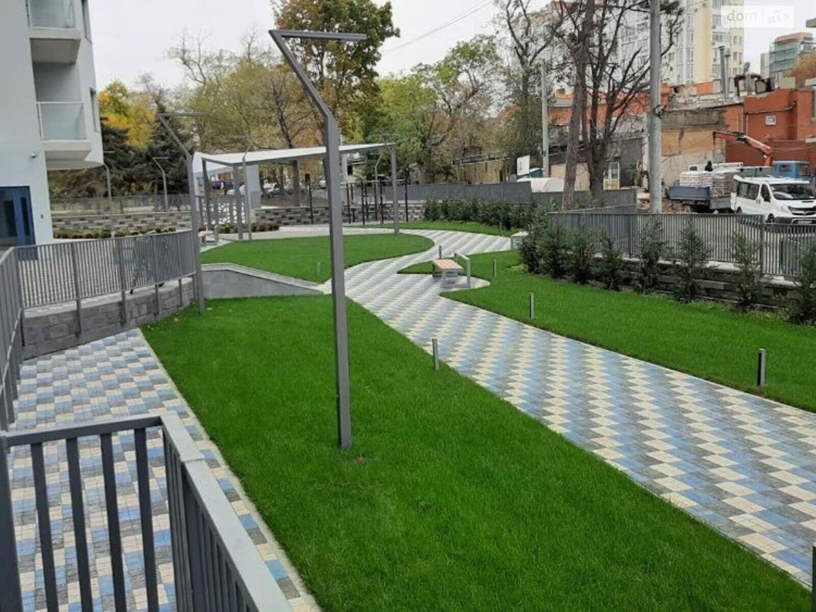 Продаж трикімнатної квартири в Одесі, на пров. Кордонний, район Приморський фото 1 Продаж трикімнатної квартири в Одесі, на пров. Кордонний, район Приморський фото 1