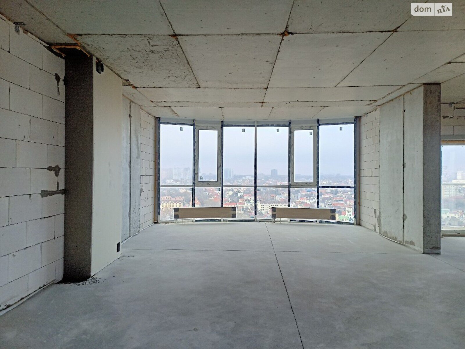 Продаж трикімнатної квартири в Одесі, на пров. Кордонний, район Приморський фото 1 Продаж трикімнатної квартири в Одесі, на пров. Кордонний, район Приморський фото 1