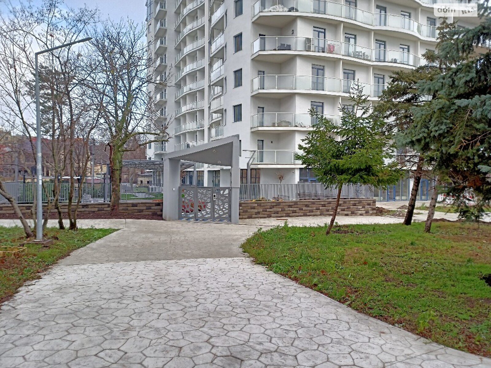 Продаж трикімнатної квартири в Одесі, на пров. Кордонний, район Приморський фото 1 Продаж трикімнатної квартири в Одесі, на пров. Кордонний, район Приморський фото 1