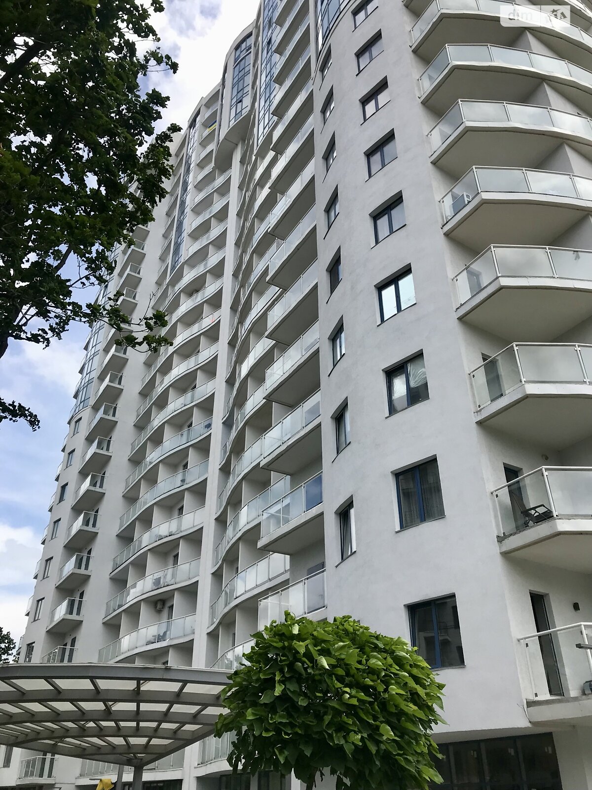 Продаж трикімнатної квартири в Одесі, на пров. Кордонний, район Приморський фото 1 Продаж трикімнатної квартири в Одесі, на пров. Кордонний, район Приморський фото 1
