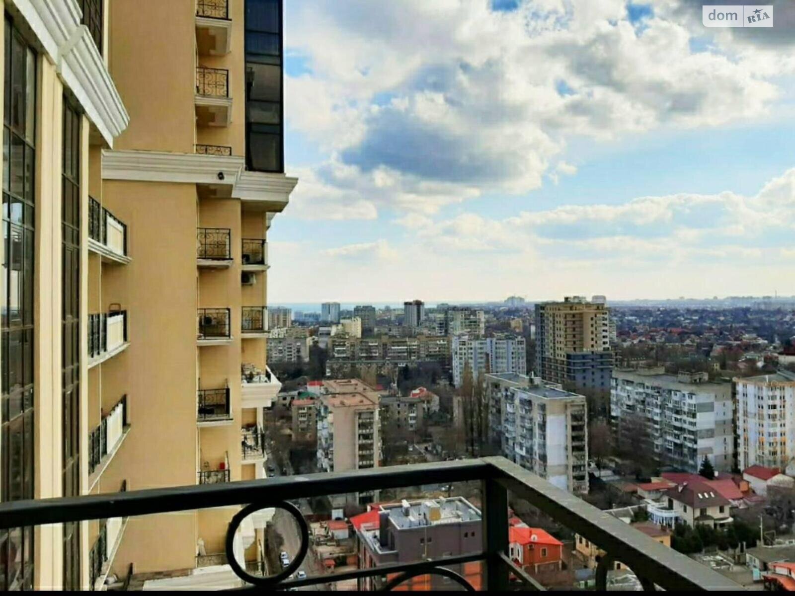 Продаж однокімнатної квартири в Одесі, на вул. Педагогічна, район Приморський фото 1