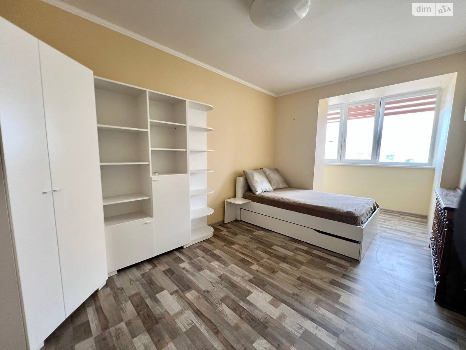 Продаж трикімнатної квартири в Одесі, на вул. Педагогічна, район Приморський фото 1 Продаж трикімнатної квартири в Одесі, на вул. Педагогічна, район Приморський фото 1