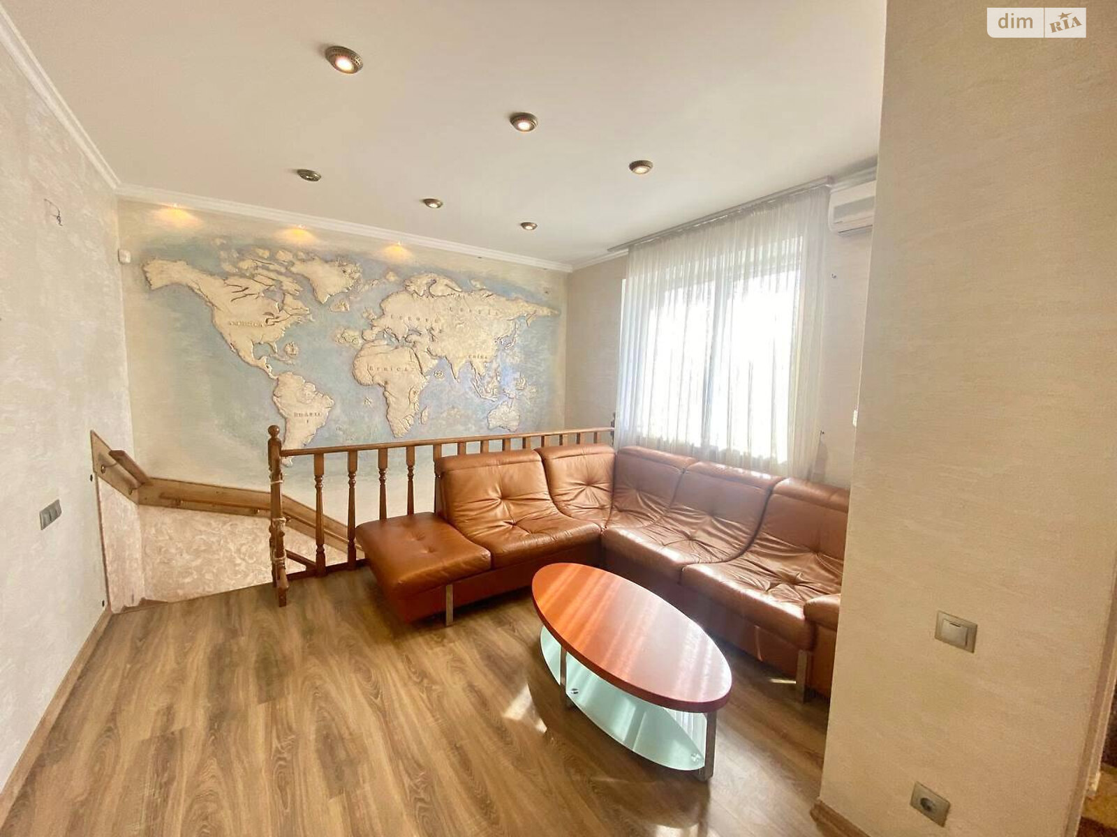 Продаж трикімнатної квартири в Одесі, на вул. Педагогічна, район Приморський фото 1 Продаж трикімнатної квартири в Одесі, на вул. Педагогічна, район Приморський фото 1