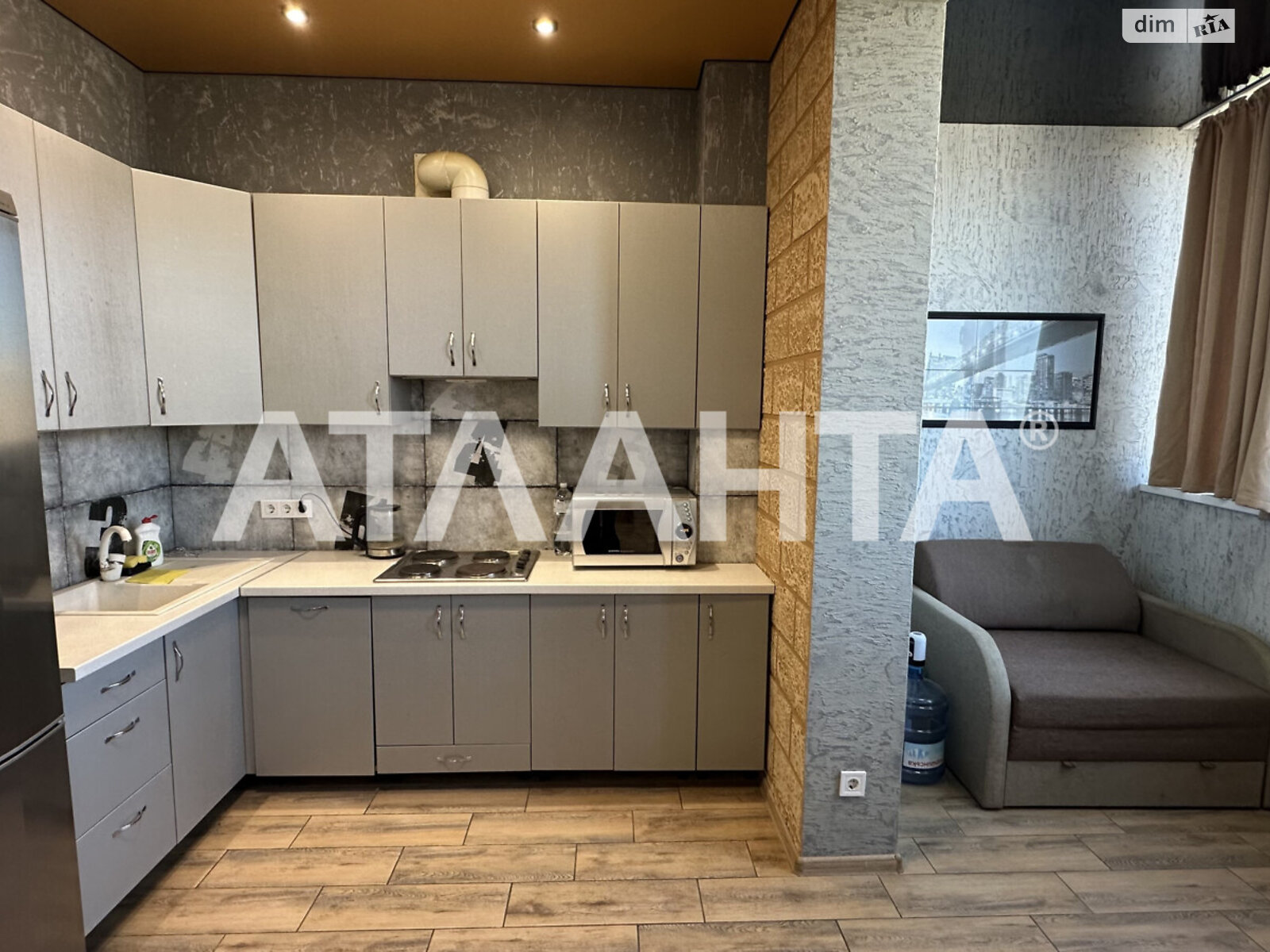 Продаж однокімнатної квартири в Одесі, на вул. Педагогічна, район Приморський фото 1 Продаж однокімнатної квартири в Одесі, на вул. Педагогічна, район Приморський фото 1