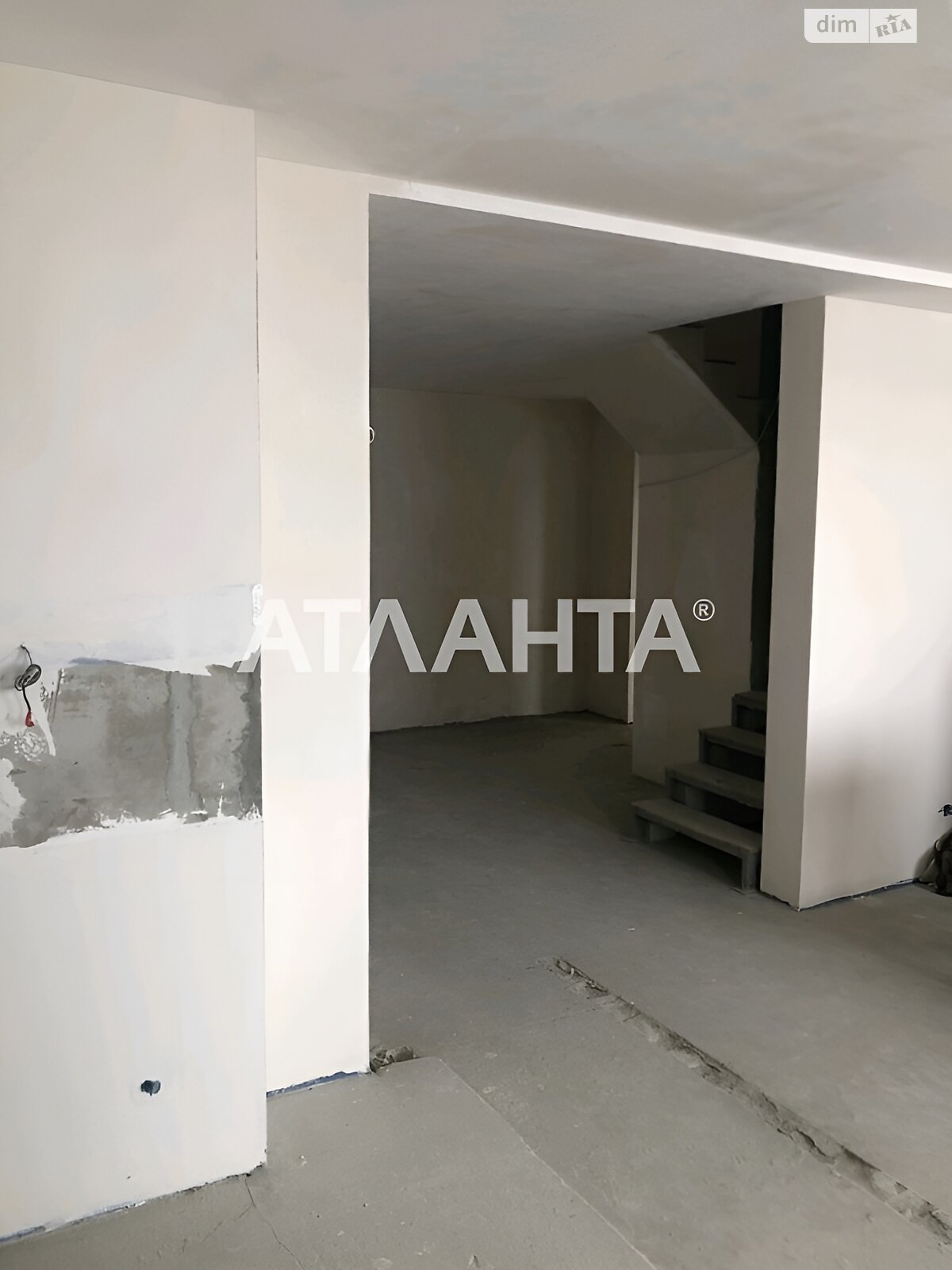 Продаж п`ятикімнатної квартири в Одесі, на вул. Педагогічна 21 корпус 1, район Приморський фото 1 Продаж п`ятикімнатної квартири в Одесі, на вул. Педагогічна 21 корпус 1, район Приморський фото 1