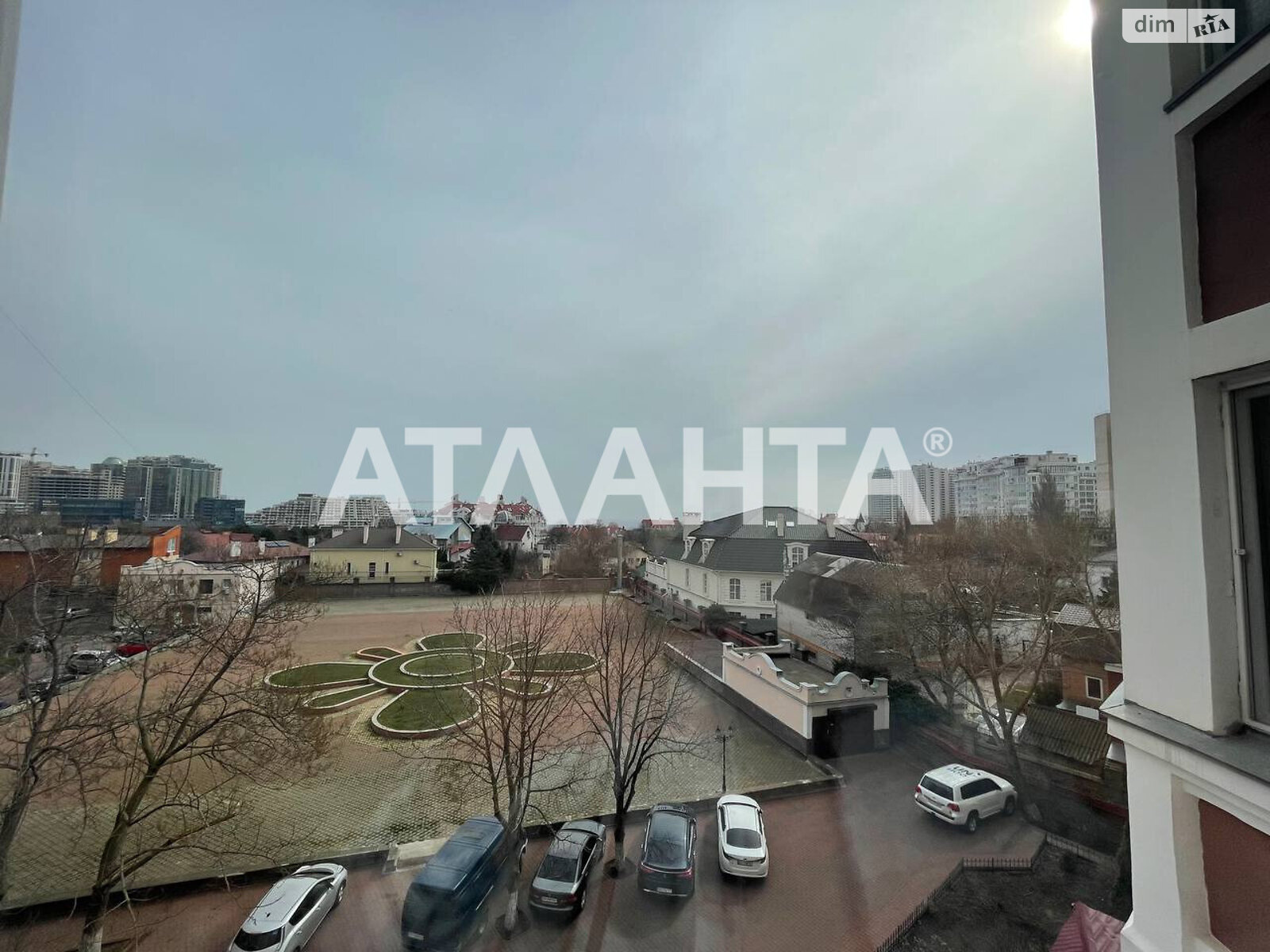 Продаж трикімнатної квартири в Одесі, на вул. Педагогічна 27, район Приморський фото 1 Продаж трикімнатної квартири в Одесі, на вул. Педагогічна 27, район Приморський фото 1