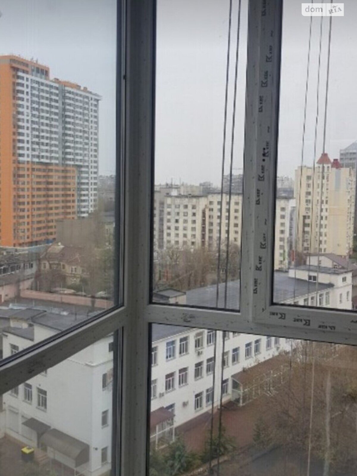 Продажа двухкомнатной квартиры в Одессе, на пер. Среднефонтанский 3, район Приморский фото 1