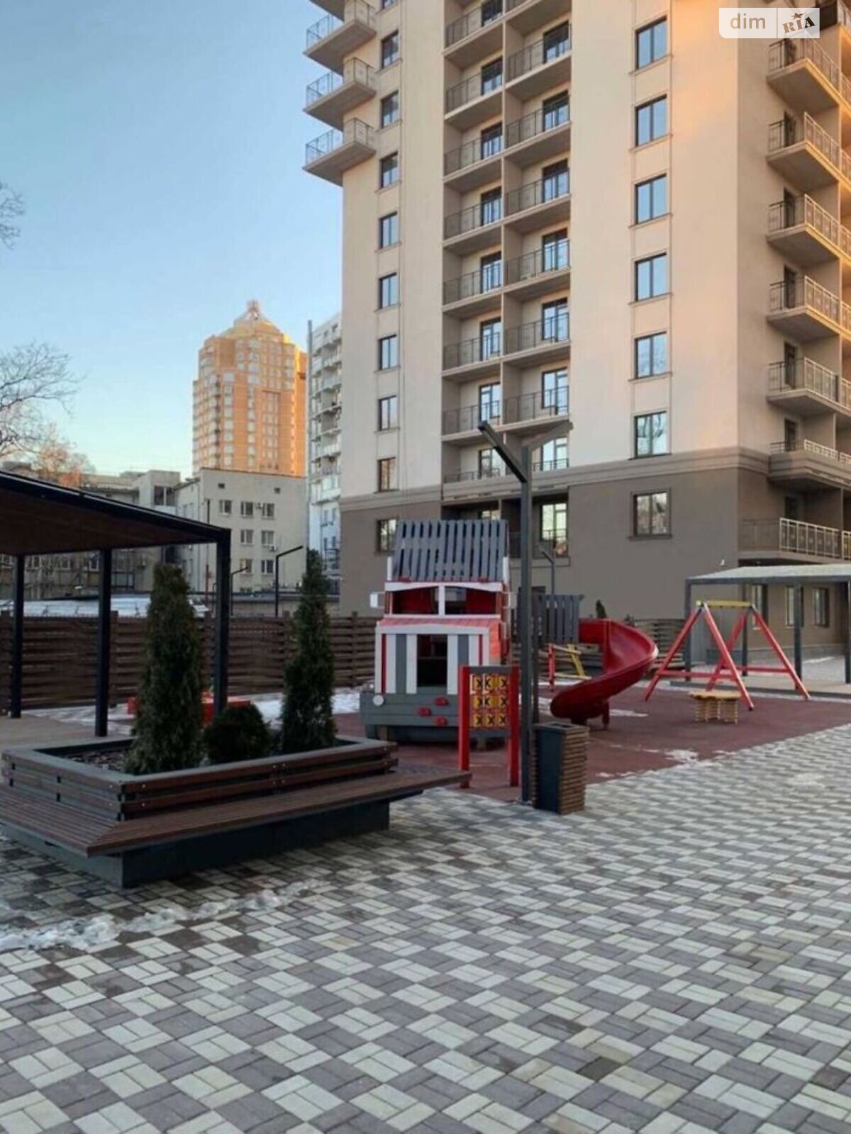 Продажа однокомнатной квартиры в Одессе, на дор. Фонтанская, район Приморский фото 1 Продажа однокомнатной квартиры в Одессе, на дор. Фонтанская, район Приморский фото 1