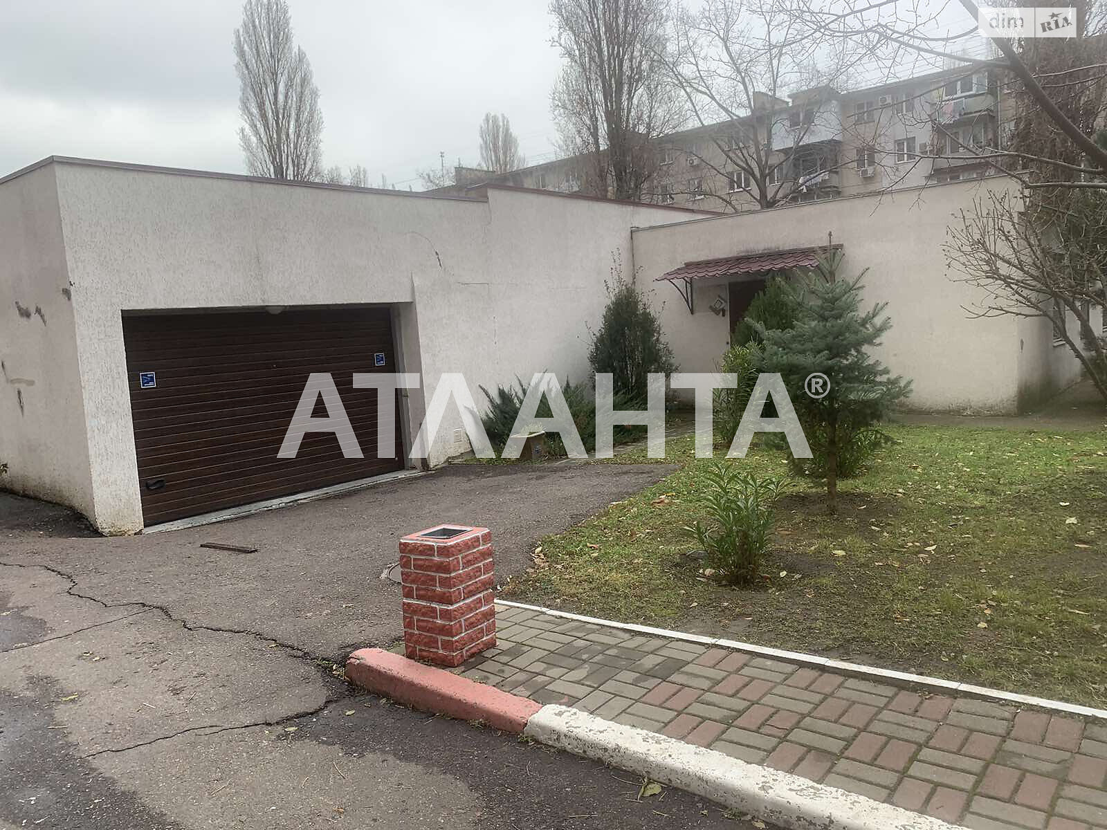 Продажа четырехкомнатной квартиры в Одессе, на дор. Фонтанская 16/8, район Приморский фото 1 Продажа четырехкомнатной квартиры в Одессе, на дор. Фонтанская 16/8, район Приморский фото 1
