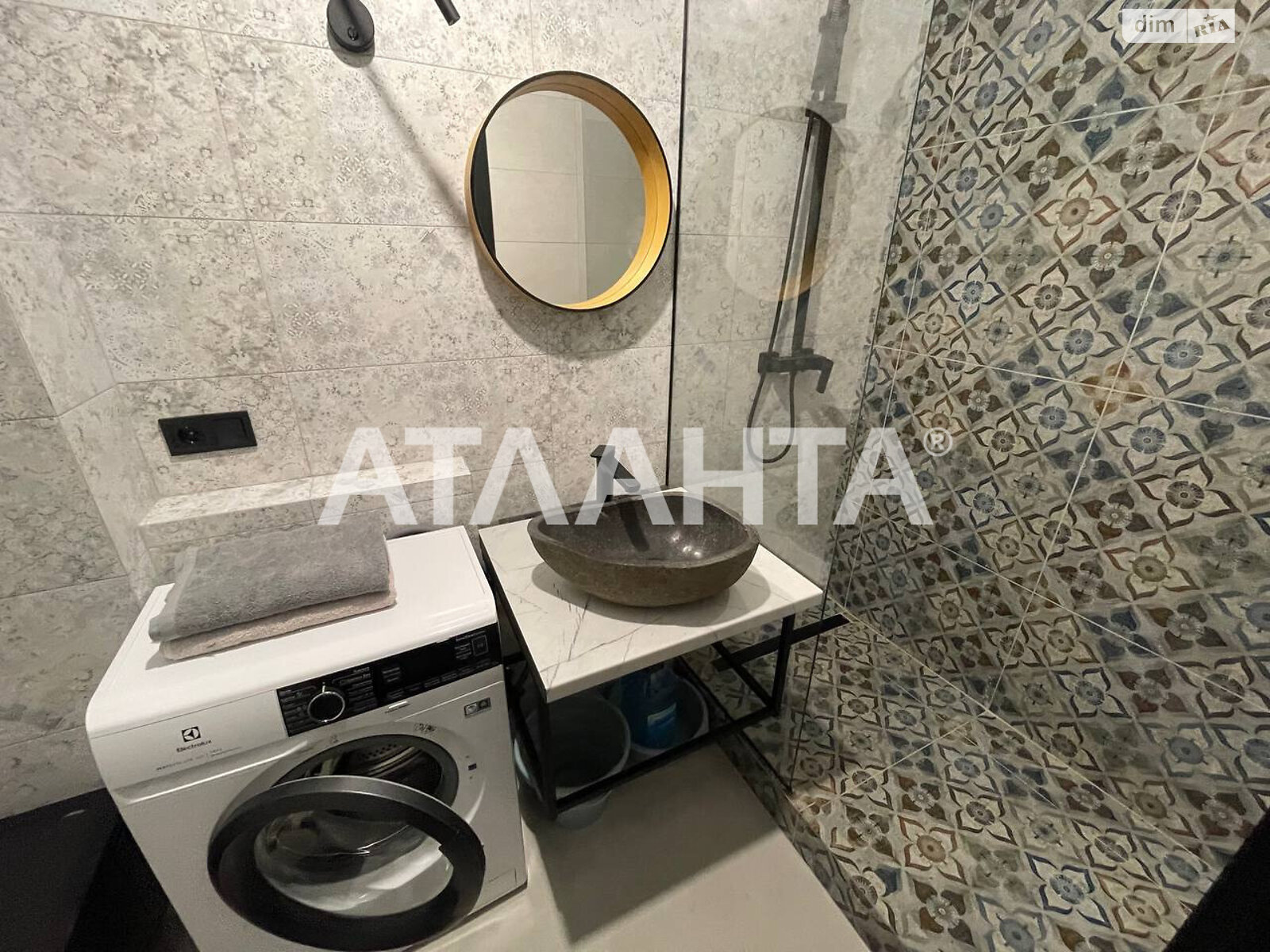 Продажа однокомнатной квартиры в Одессе, на дор. Фонтанская, район Приморский фото 1 Продажа однокомнатной квартиры в Одессе, на дор. Фонтанская, район Приморский фото 1