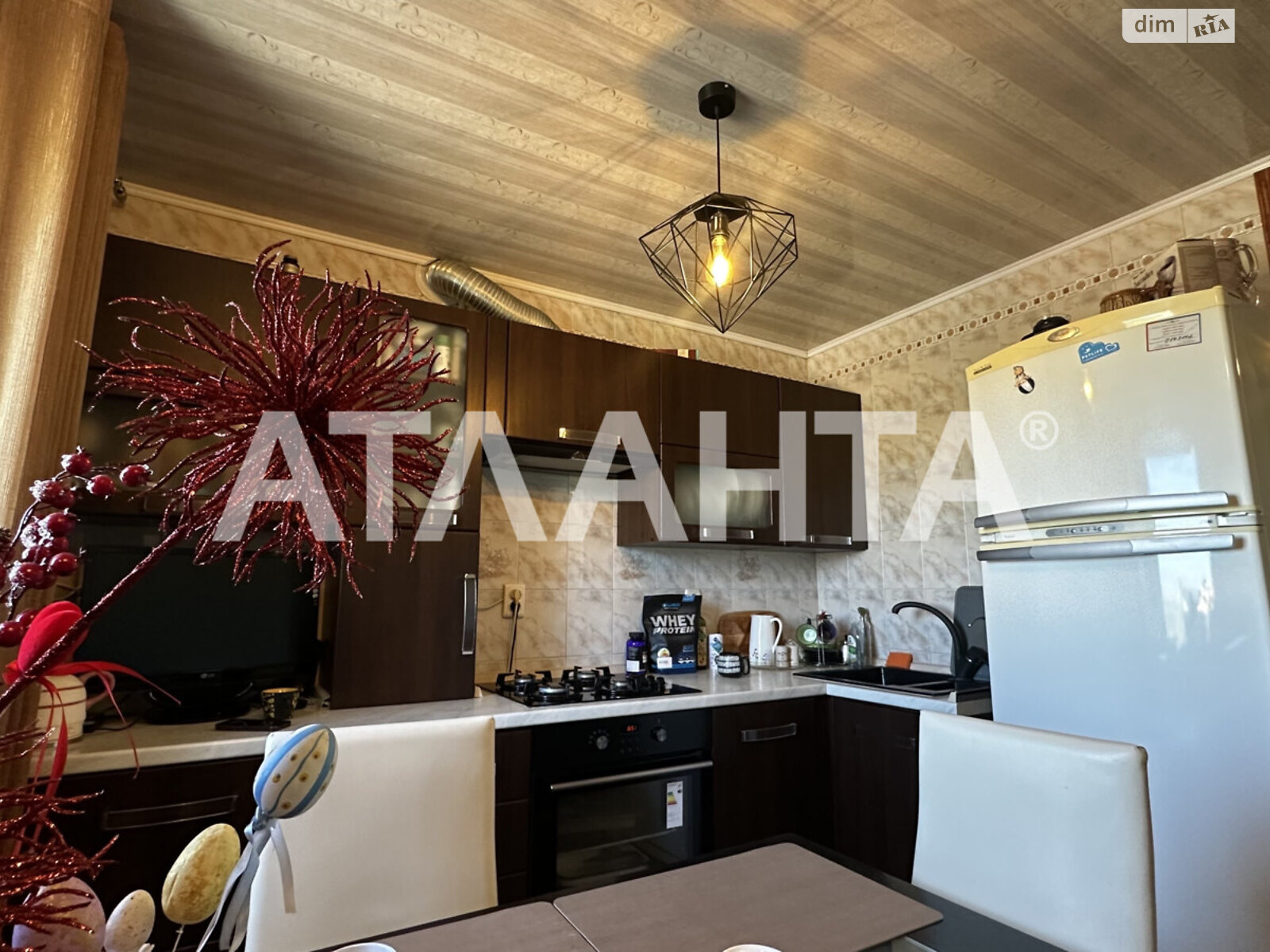 Продаж трикімнатної квартири в Одесі, на дор. Фонтанська, район Приморський фото 1 Продаж трикімнатної квартири в Одесі, на дор. Фонтанська, район Приморський фото 1