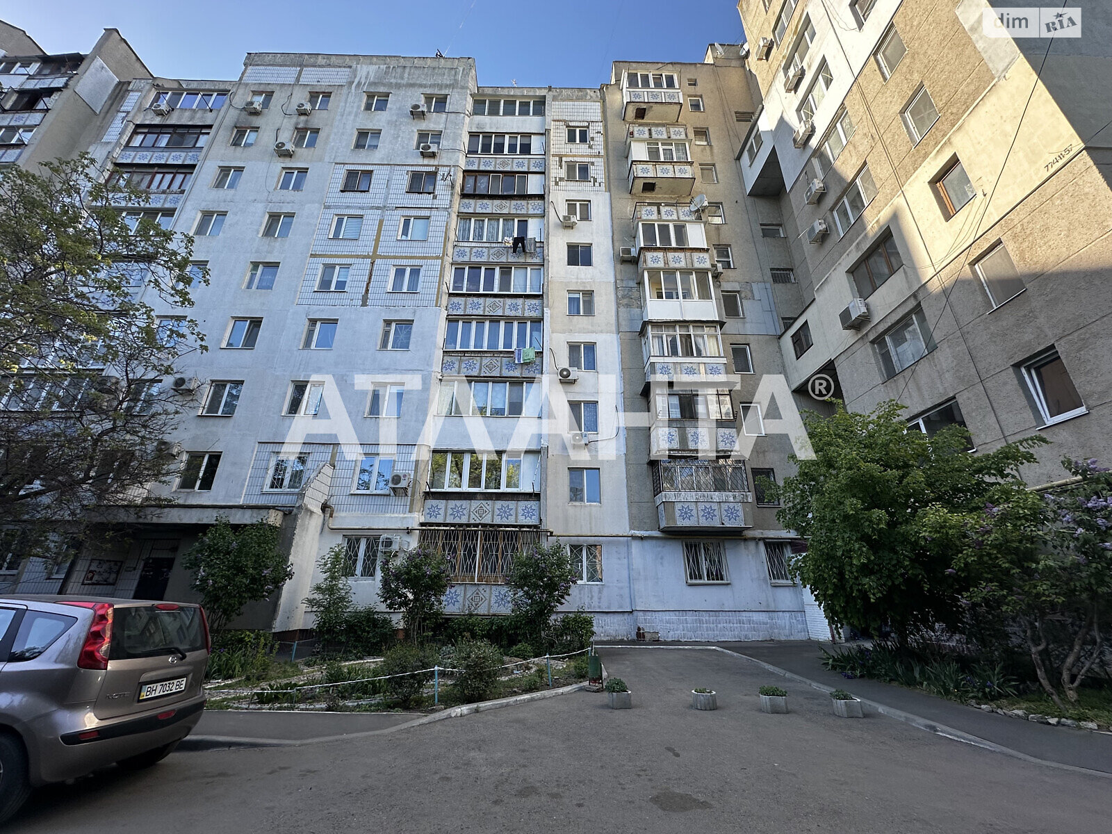 Продаж трикімнатної квартири в Одесі, на дор. Фонтанська, район Приморський фото 1 Продаж трикімнатної квартири в Одесі, на дор. Фонтанська, район Приморський фото 1