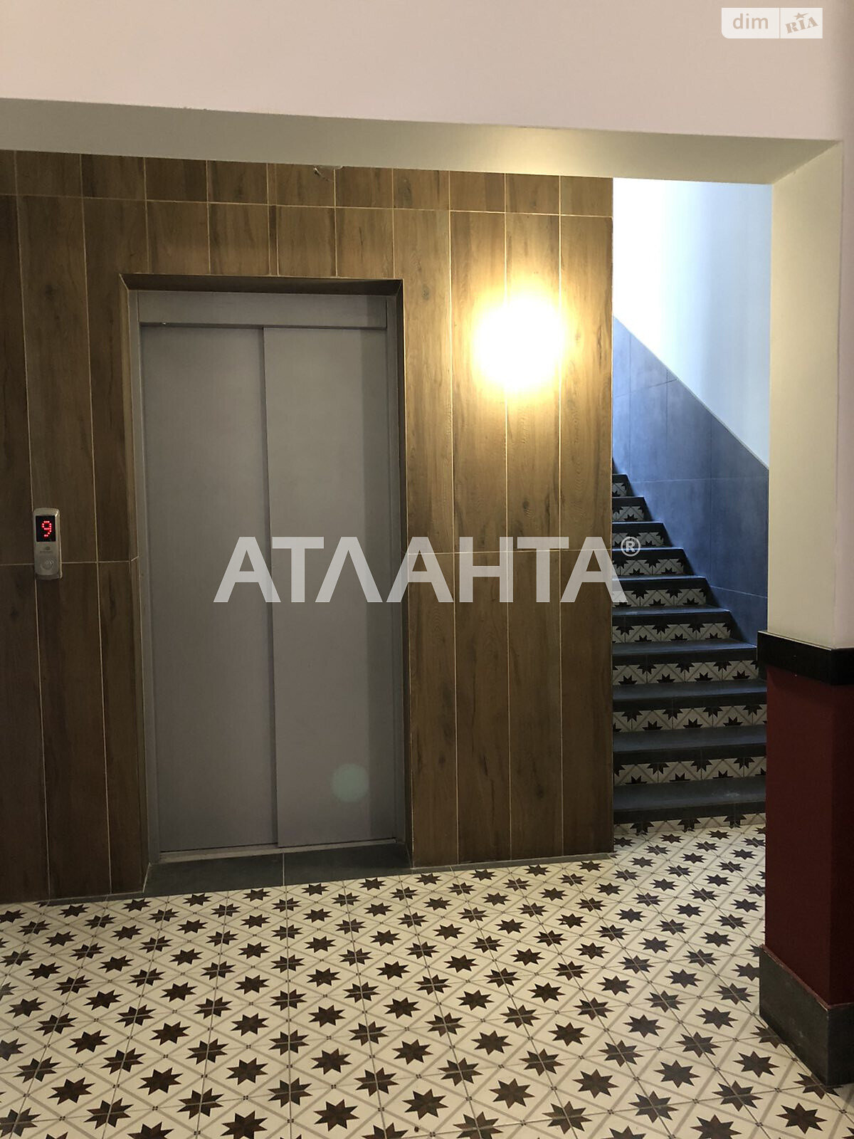 Продаж однокімнатної квартири в Одесі, на дор. Фонтанська, район Приморський фото 1 Продаж однокімнатної квартири в Одесі, на дор. Фонтанська, район Приморський фото 1