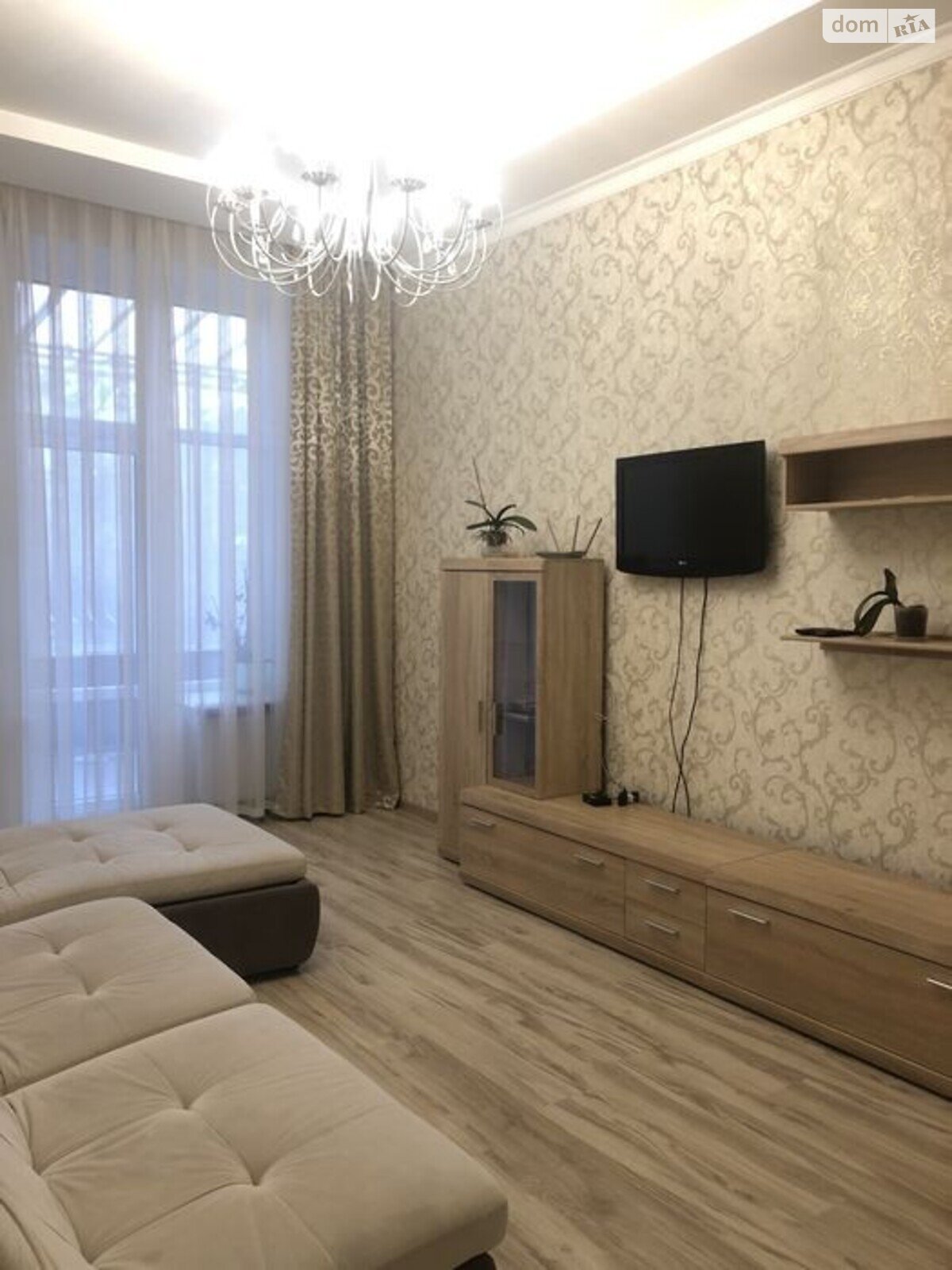 Продажа трехкомнатной квартиры в Одессе, на ул. Пироговская 3, район Приморский фото 1