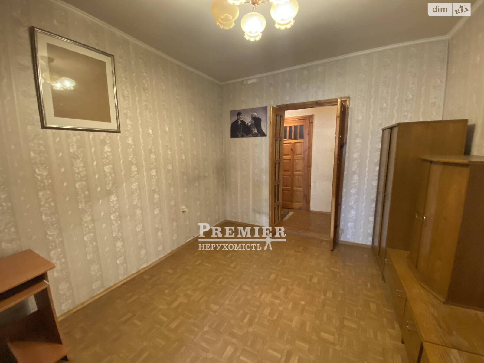 Продаж трикімнатної квартири в Одесі, на вул. Пироговська, район Приморський фото 1 Продаж трикімнатної квартири в Одесі, на вул. Пироговська, район Приморський фото 1
