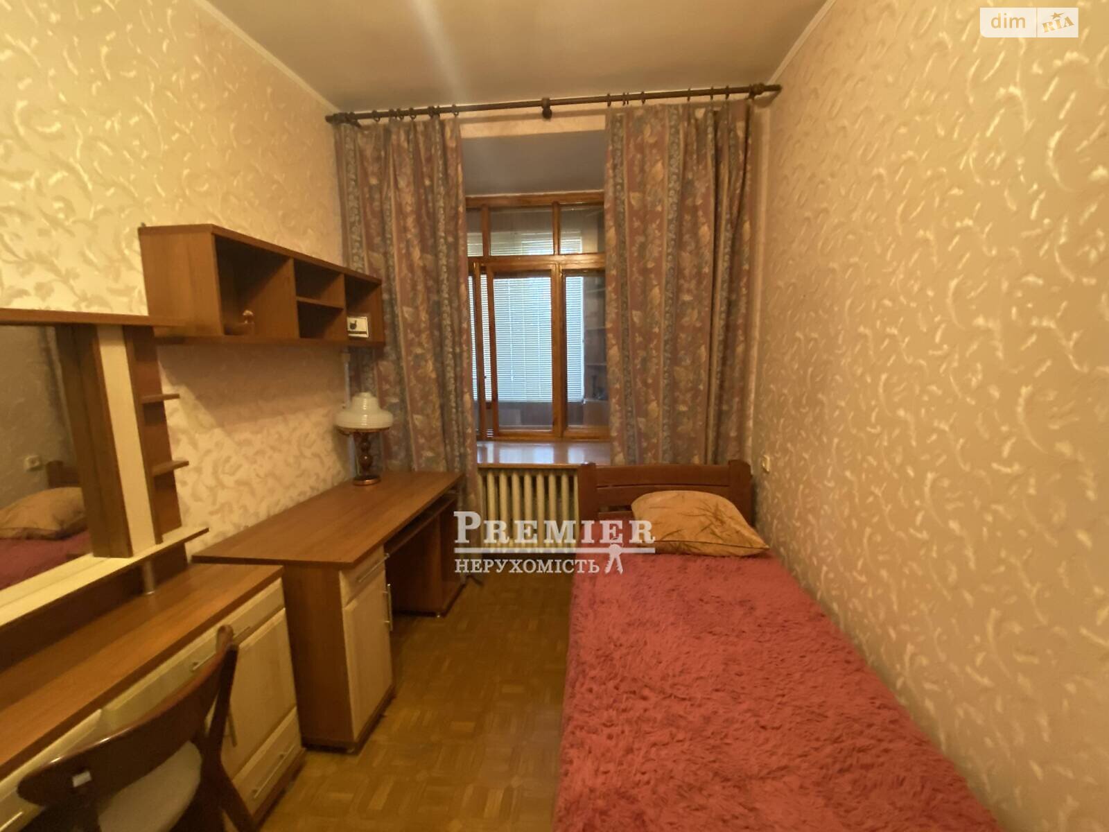 Продаж трикімнатної квартири в Одесі, на вул. Пироговська, район Приморський фото 1 Продаж трикімнатної квартири в Одесі, на вул. Пироговська, район Приморський фото 1