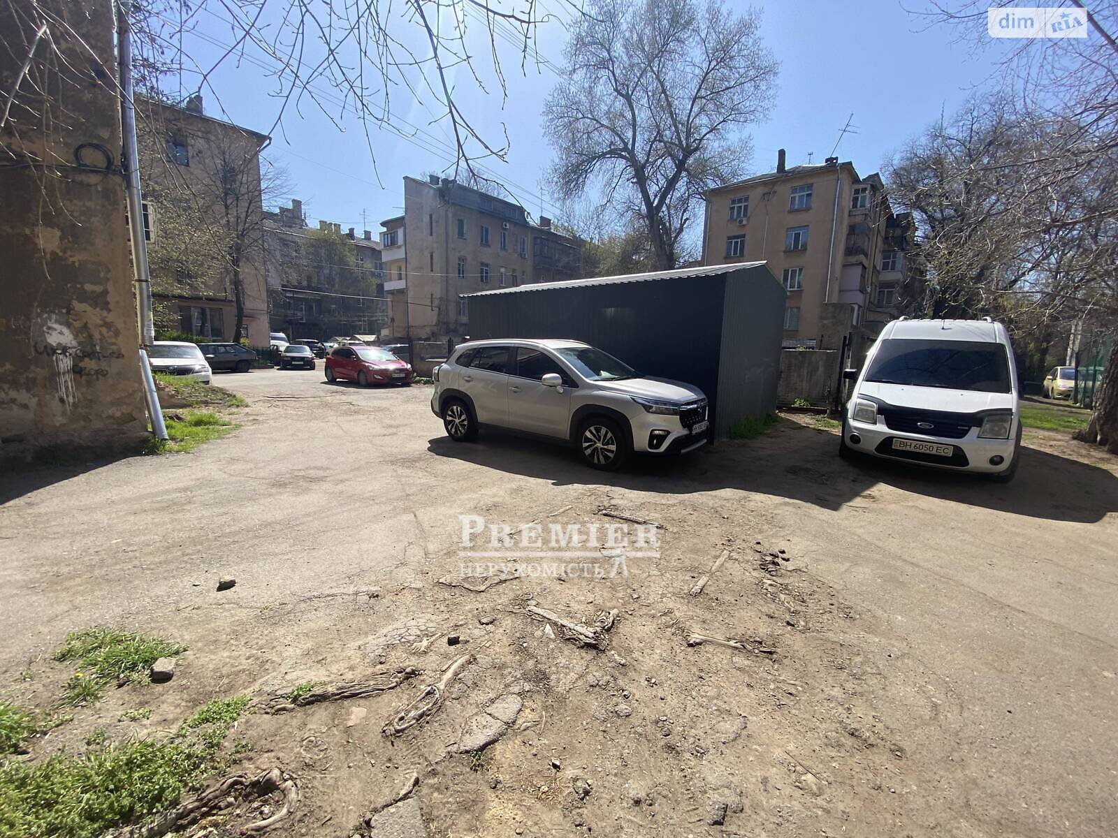 Продаж трикімнатної квартири в Одесі, на вул. Пироговська, район Приморський фото 1 Продаж трикімнатної квартири в Одесі, на вул. Пироговська, район Приморський фото 1