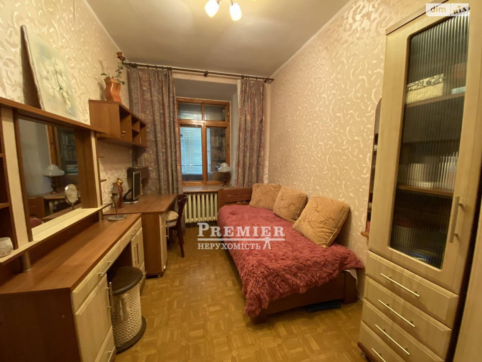 Продаж трикімнатної квартири в Одесі, на вул. Пироговська, район Приморський фото 1 Продаж трикімнатної квартири в Одесі, на вул. Пироговська, район Приморський фото 1