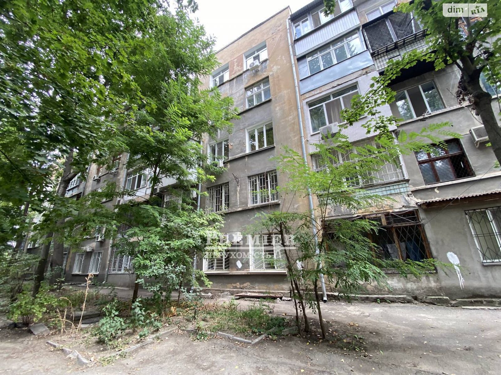 Продаж трикімнатної квартири в Одесі, на вул. Пироговська, район Приморський фото 1 Продаж трикімнатної квартири в Одесі, на вул. Пироговська, район Приморський фото 1