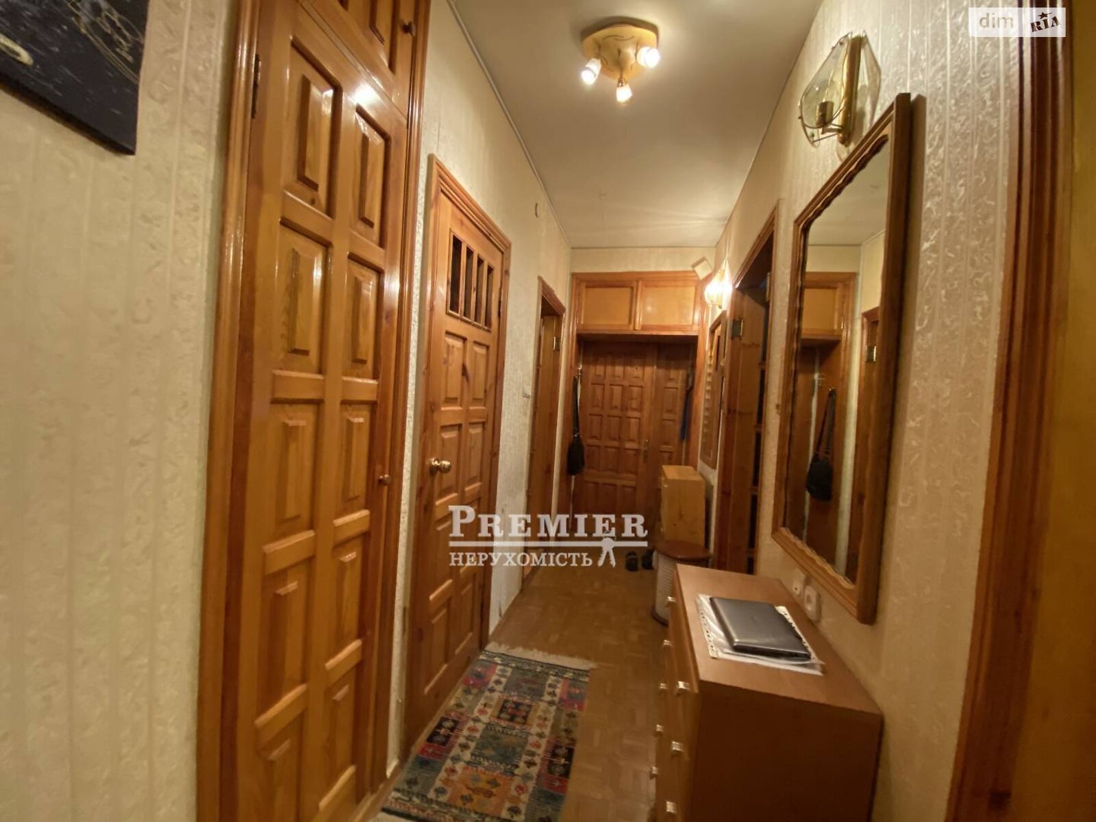 Продаж трикімнатної квартири в Одесі, на вул. Пироговська, район Приморський фото 1 Продаж трикімнатної квартири в Одесі, на вул. Пироговська, район Приморський фото 1