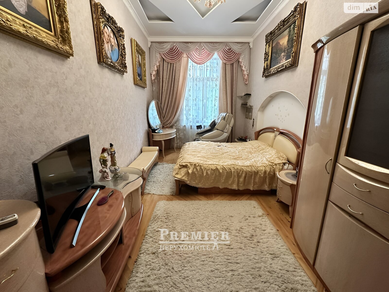 Продаж чотирикімнатної квартири в Одесі, на пров. Пироговський, район Приморський фото 1 Продаж чотирикімнатної квартири в Одесі, на пров. Пироговський, район Приморський фото 1