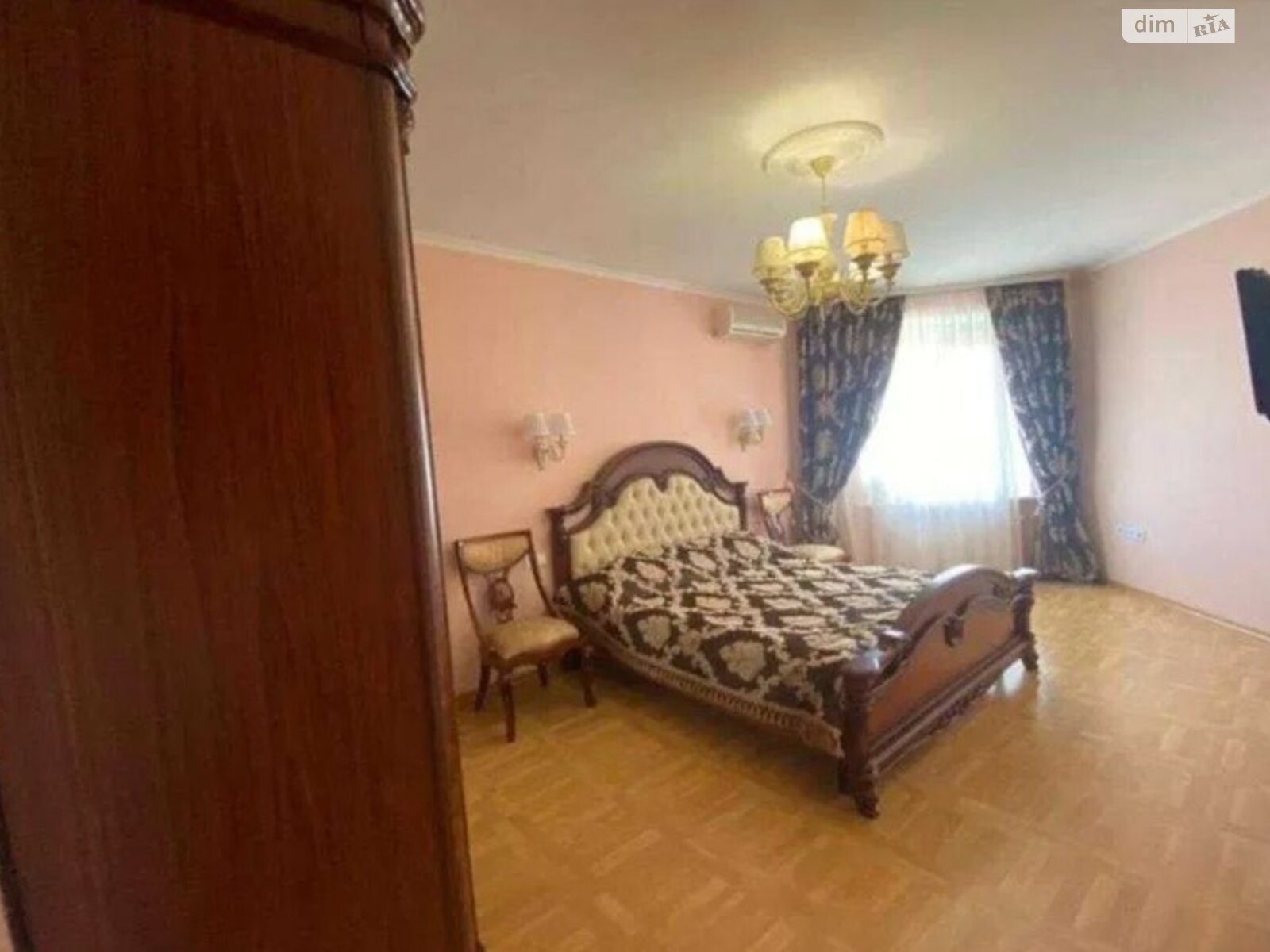 Продажа пятикомнатной квартиры в Одессе, на ул. Посмитного 22, район Приморский фото 1