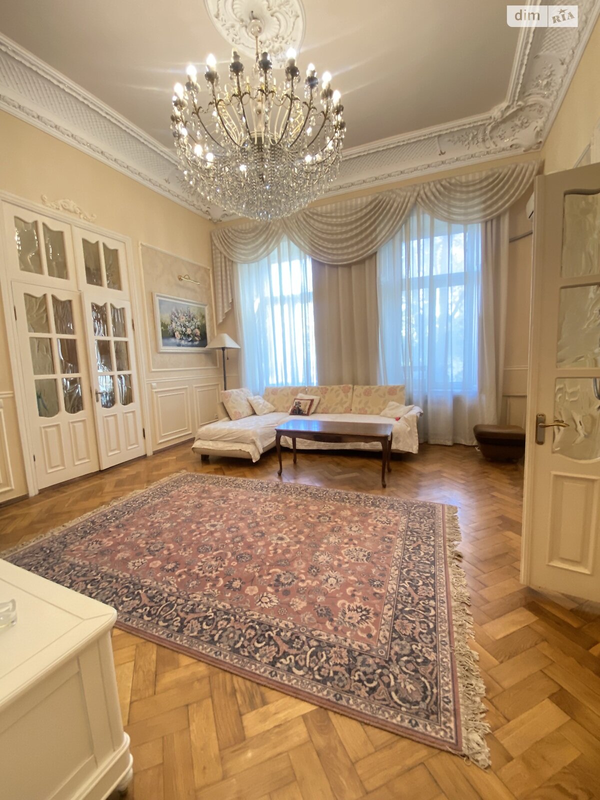 Продаж п`ятикімнатної квартири в Одесі, на вул. Преображенська, район Приморський фото 1 Продаж п`ятикімнатної квартири в Одесі, на вул. Преображенська, район Приморський фото 1