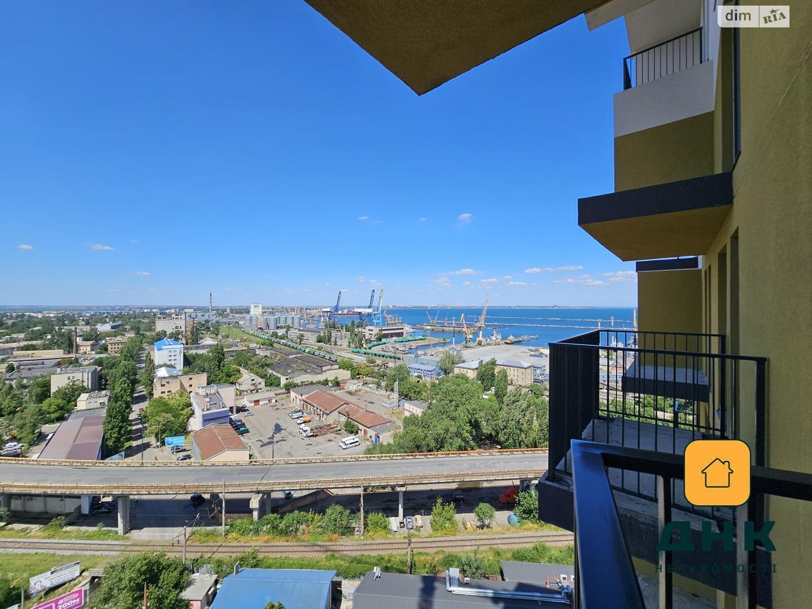 Продажа однокомнатной квартиры в Одессе, на ул. Приморская 47, район Приморский фото 1 Продажа однокомнатной квартиры в Одессе, на ул. Приморская 47, район Приморский фото 1