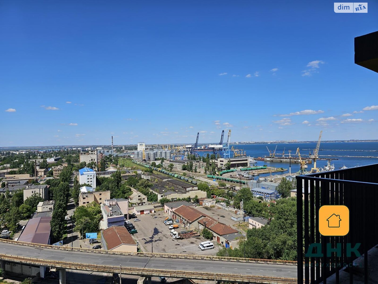 Продажа однокомнатной квартиры в Одессе, на ул. Приморская 47, район Приморский фото 1 Продажа однокомнатной квартиры в Одессе, на ул. Приморская 47, район Приморский фото 1