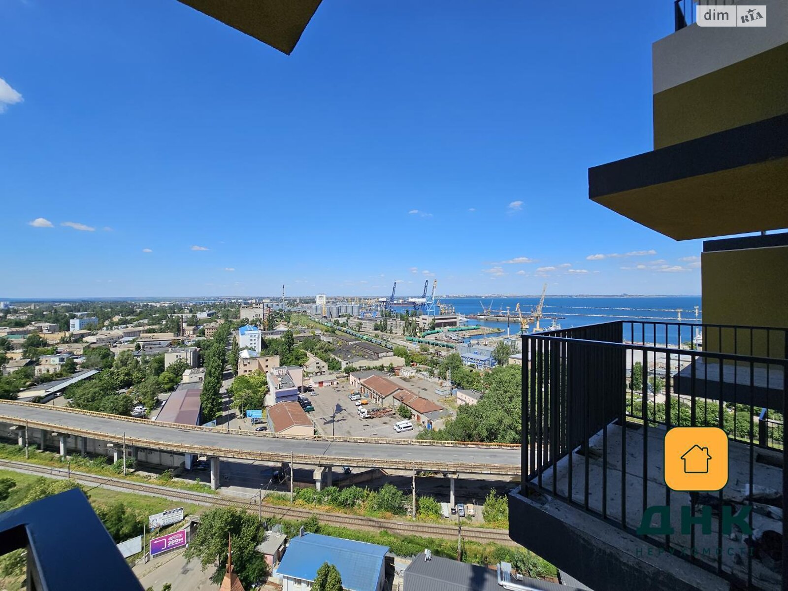 Продажа однокомнатной квартиры в Одессе, на ул. Приморская 47, район Приморский фото 1 Продажа однокомнатной квартиры в Одессе, на ул. Приморская 47, район Приморский фото 1