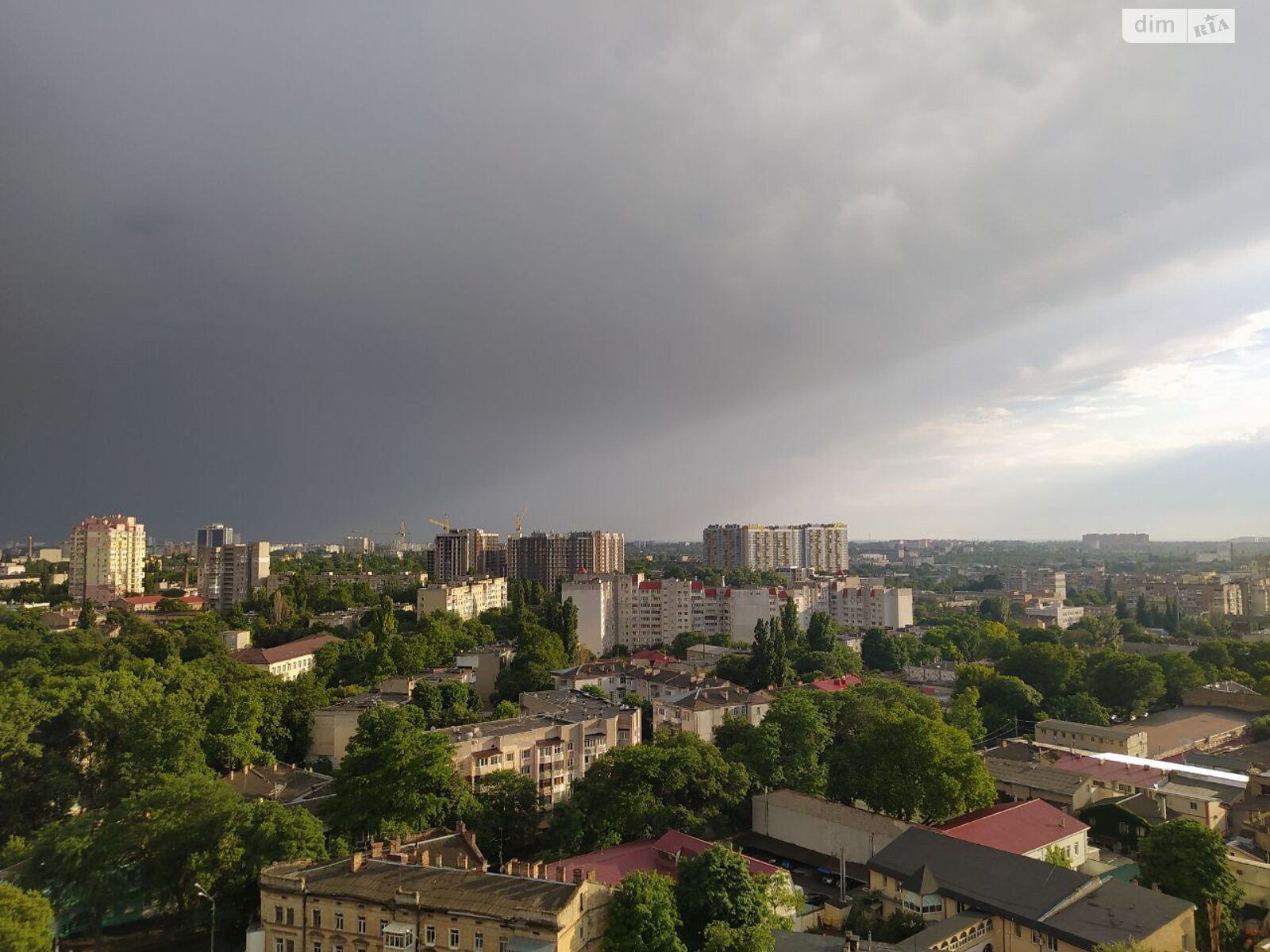 Продаж двокімнатної квартири в Одесі, на вул. Разумовська 10/12, район Приморський фото 1 Продаж двокімнатної квартири в Одесі, на вул. Разумовська 10/12, район Приморський фото 1