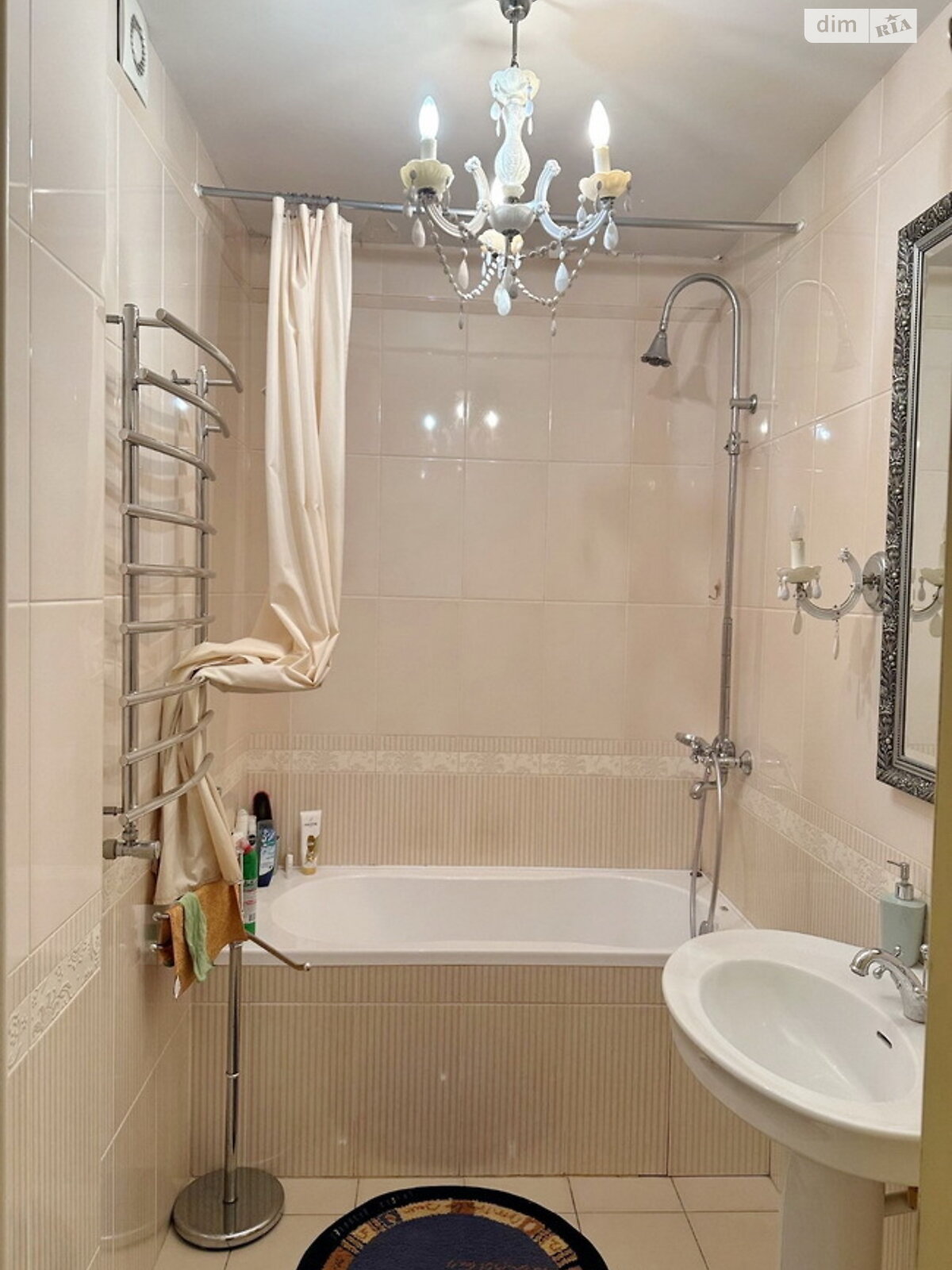 Продажа трехкомнатной квартиры в Одессе, на ул. Садиковская, район Приморский фото 1 Продажа трехкомнатной квартиры в Одессе, на ул. Садиковская, район Приморский фото 1