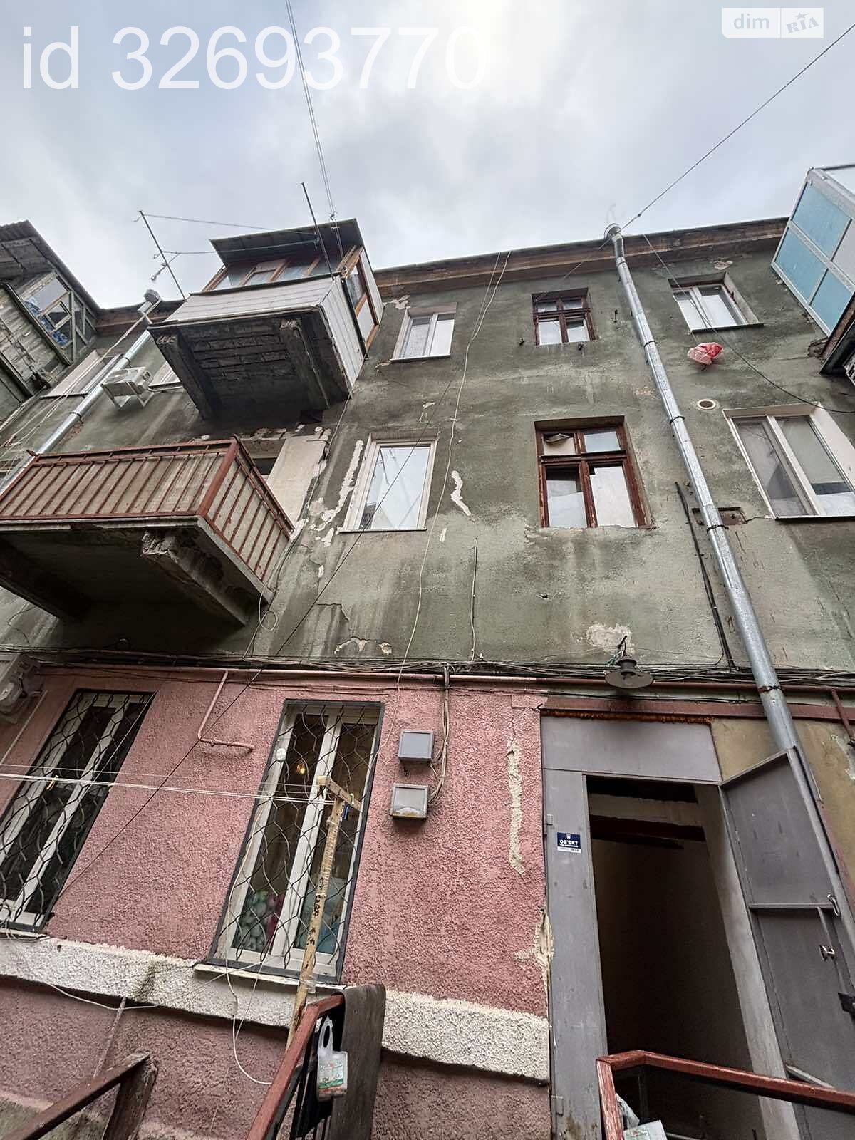 Продажа трехкомнатной квартиры в Одессе, на ул. Садиковская, район Приморский фото 1 Продажа трехкомнатной квартиры в Одессе, на ул. Садиковская, район Приморский фото 1