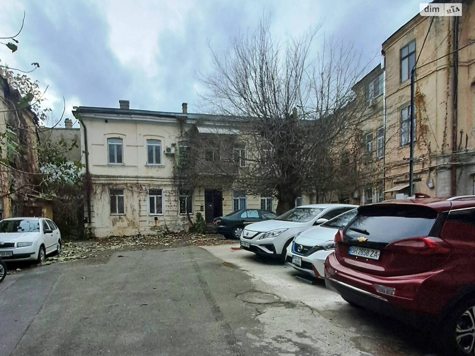 Продаж двокімнатної квартири в Одесі, на вул. Садова 14, район Приморський фото 1 Продаж двокімнатної квартири в Одесі, на вул. Садова 14, район Приморський фото 1
