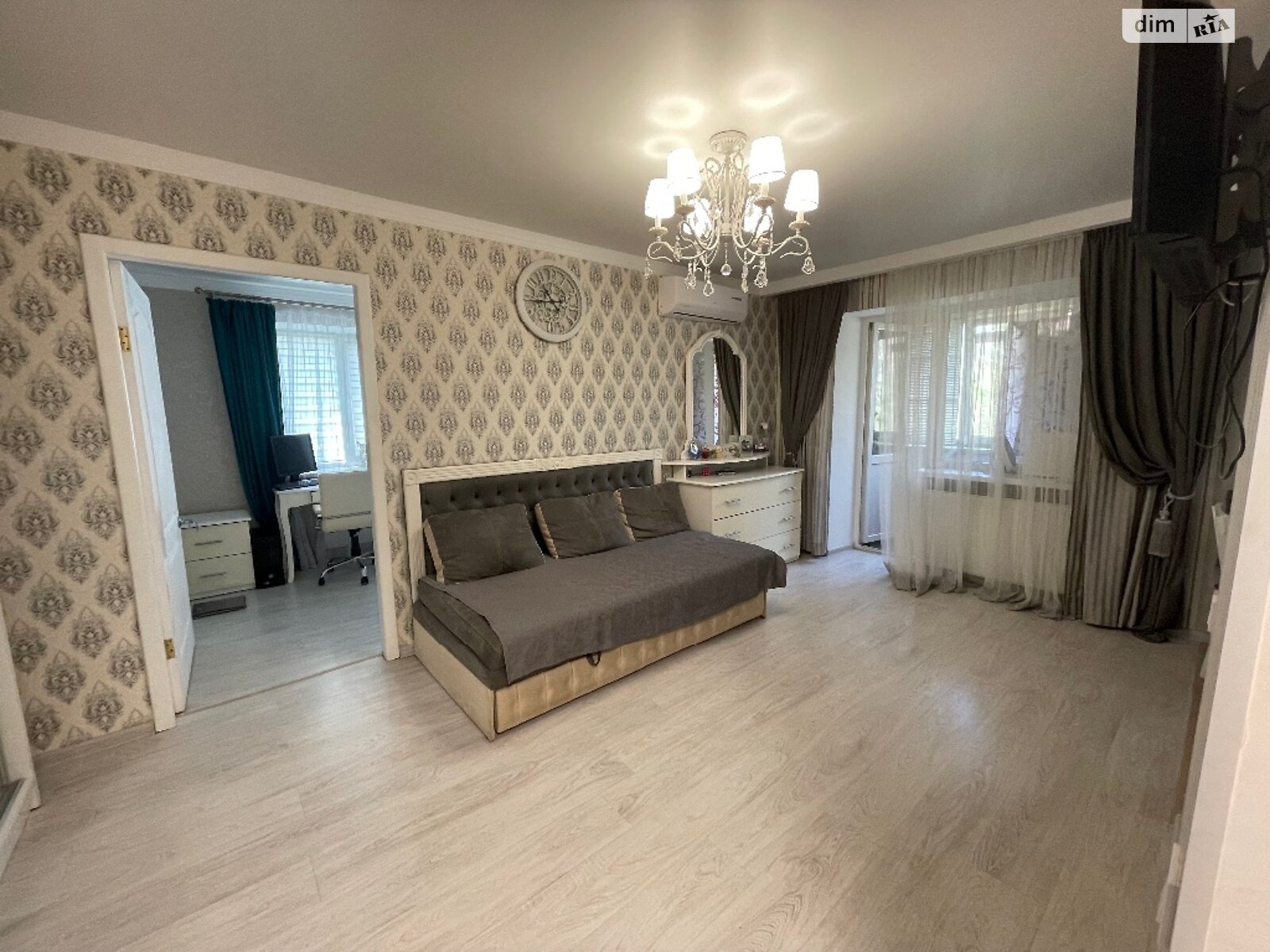 Продажа двухкомнатной квартиры в Одессе, на ул. Сегедская, район Приморский фото 1 Продажа двухкомнатной квартиры в Одессе, на ул. Сегедская, район Приморский фото 1