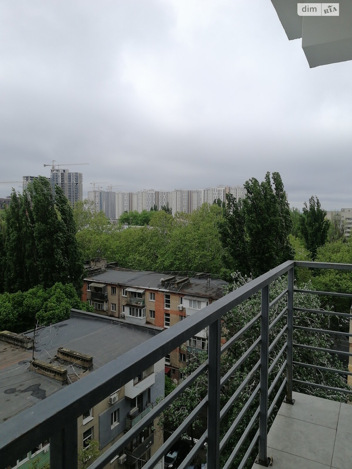 Продаж однокімнатної квартири в Одесі, на вул. Сегедська 13А, район Приморський фото 1 Продаж однокімнатної квартири в Одесі, на вул. Сегедська 13А, район Приморський фото 1