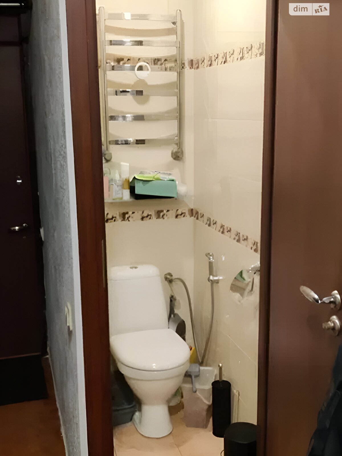 Продаж трикімнатної квартири в Одесі, на вул. Сєрова, район Приморський фото 1 Продаж трикімнатної квартири в Одесі, на вул. Сєрова, район Приморський фото 1