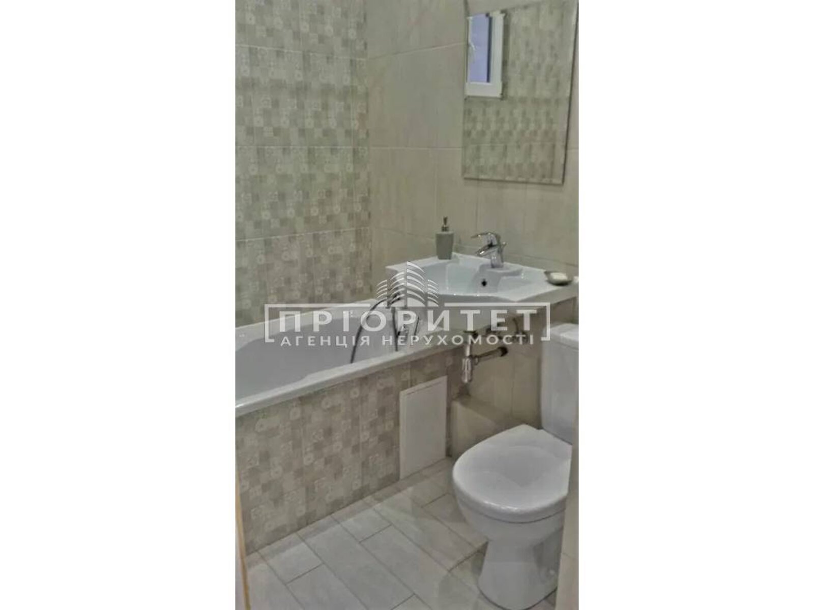 Продаж однокімнатної квартири в Одесі, на просп. Шевченка, район Приморський фото 1 Продаж однокімнатної квартири в Одесі, на просп. Шевченка, район Приморський фото 1