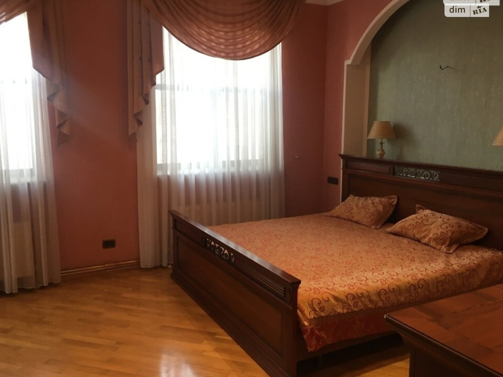 Продаж п`ятикімнатної квартири в Одесі, на просп. Шевченка, район Приморський фото 1 Продаж п`ятикімнатної квартири в Одесі, на просп. Шевченка, район Приморський фото 1