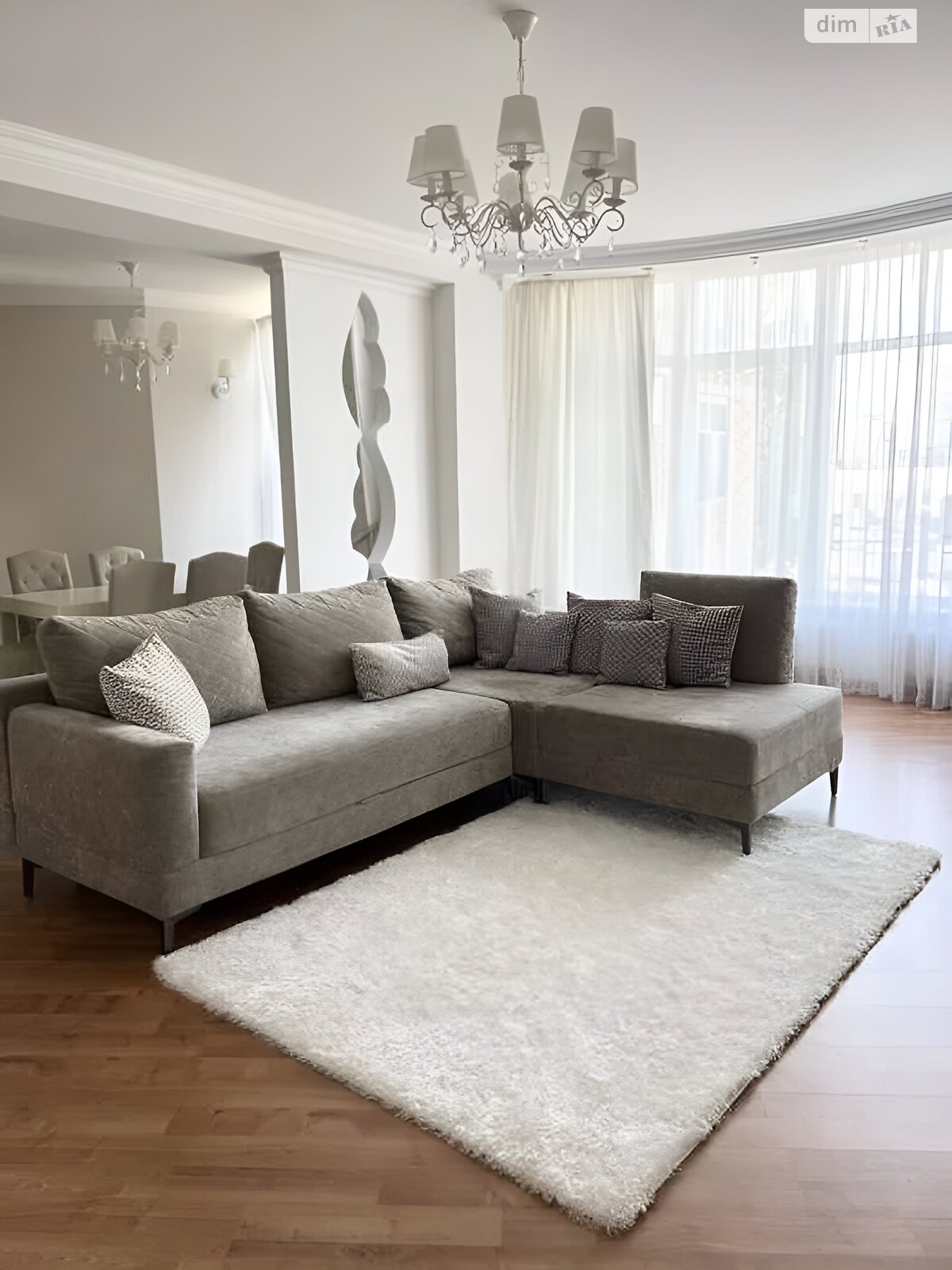 Продаж трикімнатної квартири в Одесі, на просп. Шевченка 12 корпус 2, район Приморський фото 1 Продаж трикімнатної квартири в Одесі, на просп. Шевченка 12 корпус 2, район Приморський фото 1