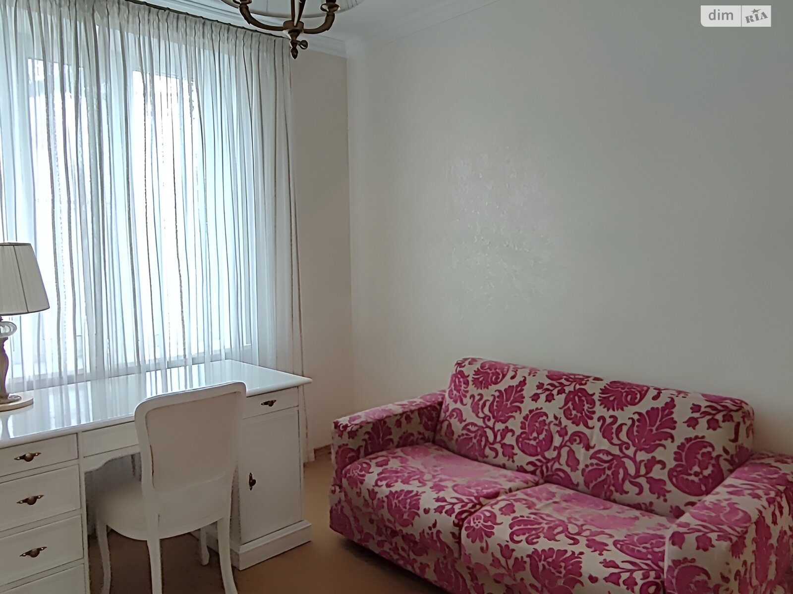 Продажа трехкомнатной квартиры в Одессе, на просп. Шевченко, район Приморский фото 1 Продажа трехкомнатной квартиры в Одессе, на просп. Шевченко, район Приморский фото 1
