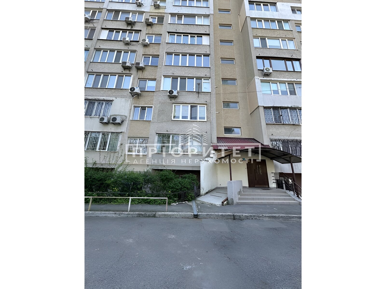 Продажа трехкомнатной квартиры в Одессе, на просп. Шевченко, район Приморский фото 1 Продажа трехкомнатной квартиры в Одессе, на просп. Шевченко, район Приморский фото 1