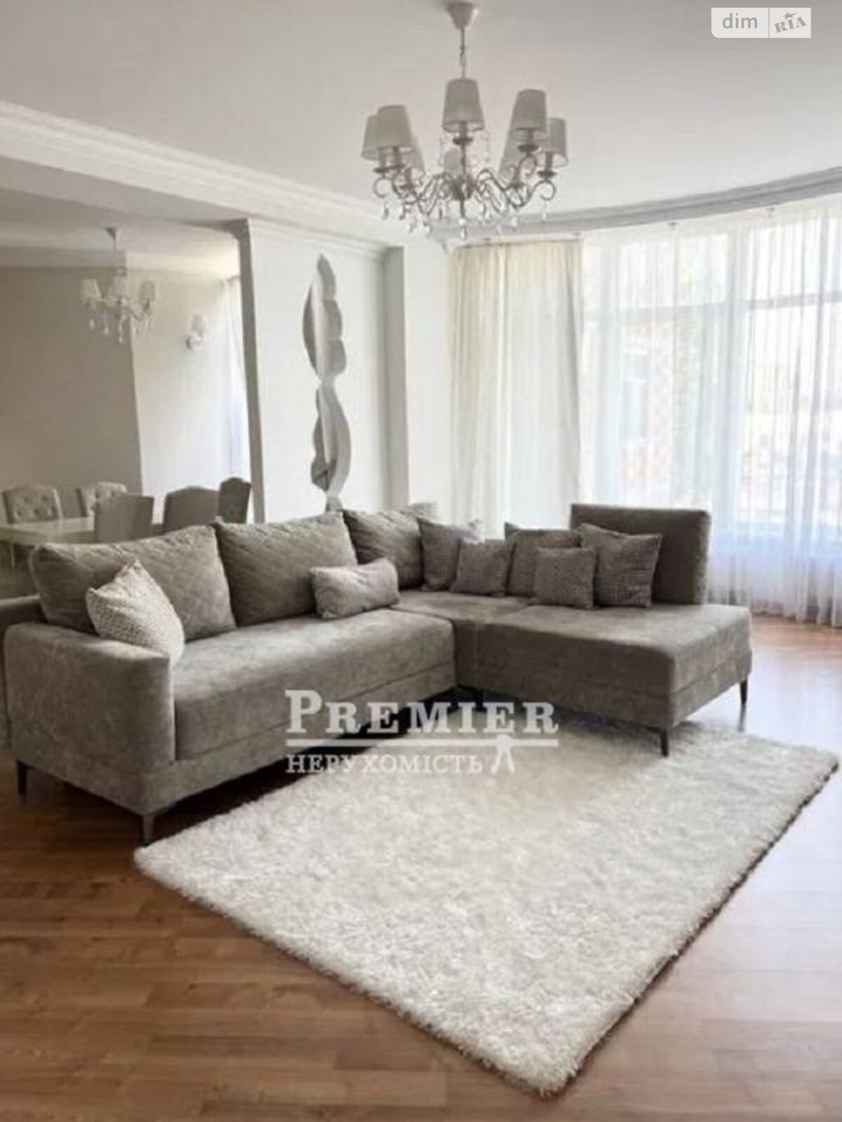Продажа трехкомнатной квартиры в Одессе, на просп. Шевченко, район Приморский фото 1 Продажа трехкомнатной квартиры в Одессе, на просп. Шевченко, район Приморский фото 1