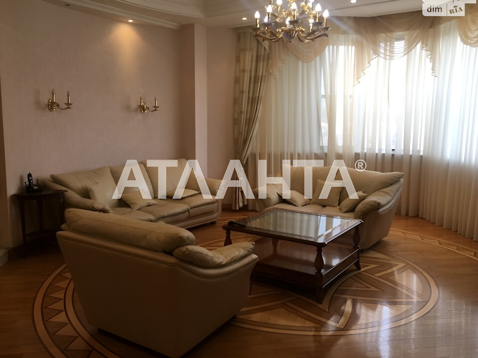 Продаж п`ятикімнатної квартири в Одесі, на просп. Шевченка, район Приморський фото 1 Продаж п`ятикімнатної квартири в Одесі, на просп. Шевченка, район Приморський фото 1