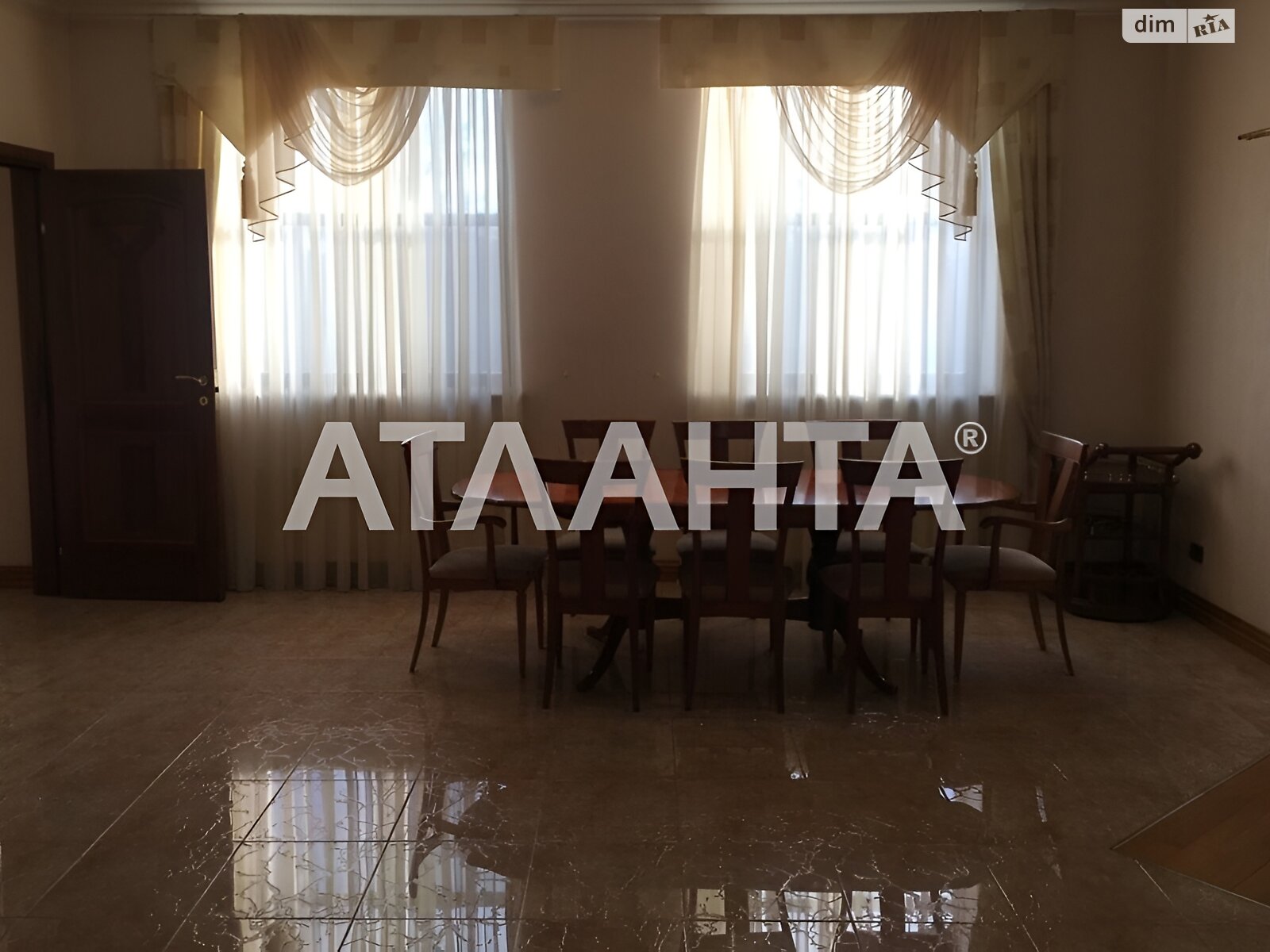 Продаж п`ятикімнатної квартири в Одесі, на просп. Шевченка, район Приморський фото 1 Продаж п`ятикімнатної квартири в Одесі, на просп. Шевченка, район Приморський фото 1