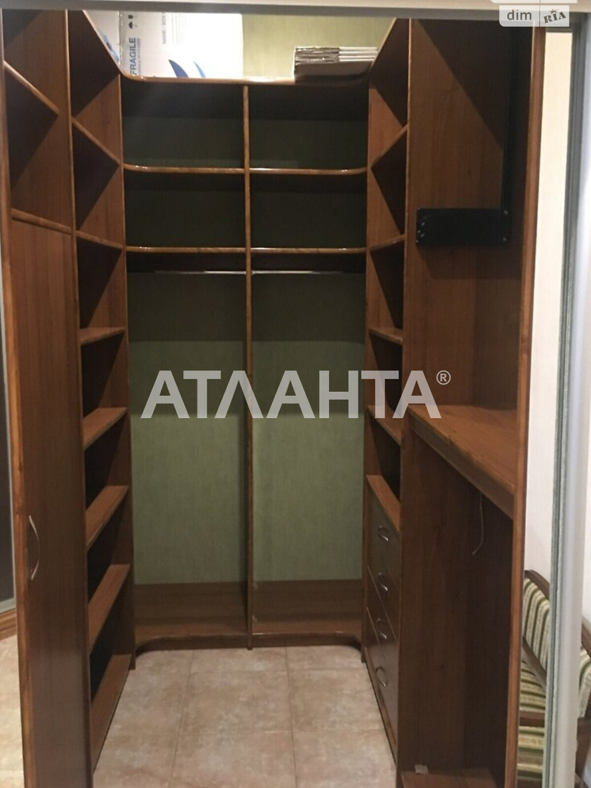 Продаж п`ятикімнатної квартири в Одесі, на просп. Шевченка, район Приморський фото 1 Продаж п`ятикімнатної квартири в Одесі, на просп. Шевченка, район Приморський фото 1